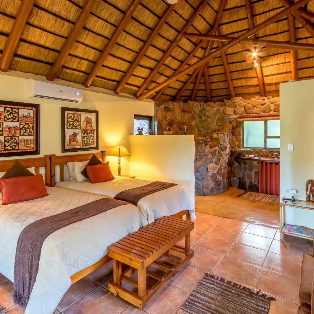 Iketla Lodge - Image 4
