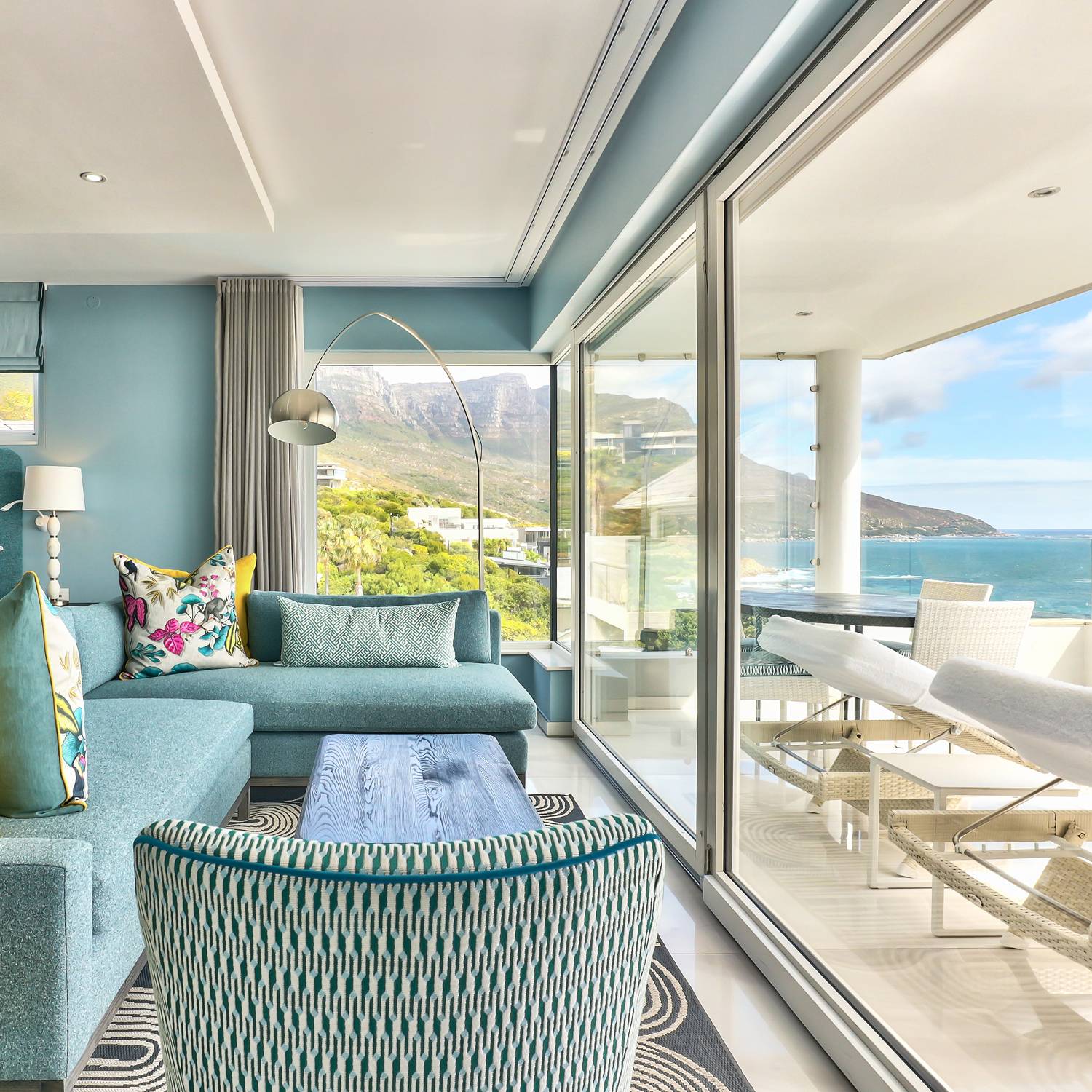 Ocean View House - Image 2