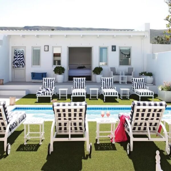 One Marine Drive Boutique Hotel - Image 4