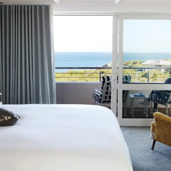 One Marine Drive Boutique Hotel - Image 9