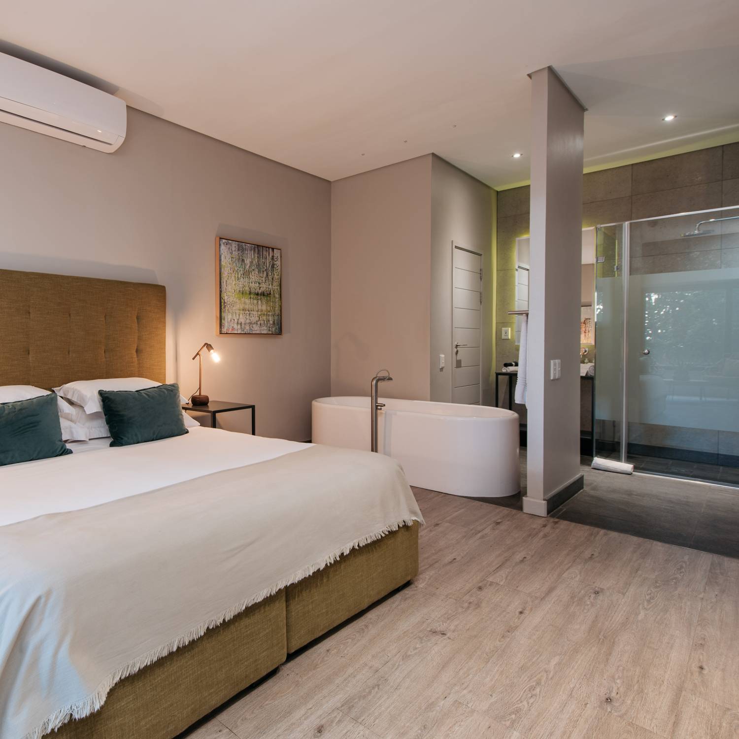 The Tree House Boutique Hotel - Image 2
